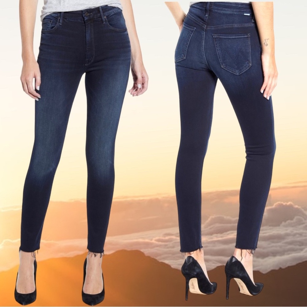Mother Size 24 High Waisted Looker Ankle Fray Jeans in Last Call.
